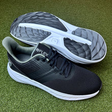 Load image into Gallery viewer, FootJoy Flex Shoes
